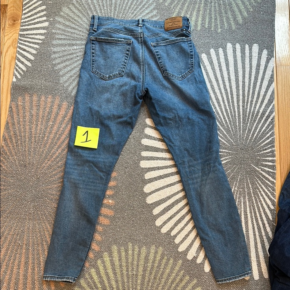 LUCKY ๐ BRAND SKINNY JEANS 2 PAIR SZ 6/28 - Picture 4 of 14